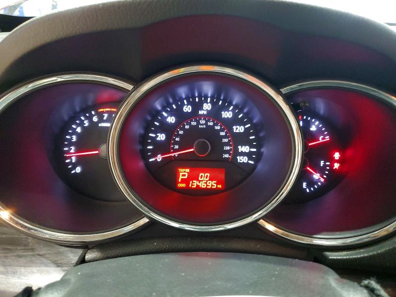 2012 Kia Sorento VIN 5XYKT3A62CG294634 COPART salvage auction — MINOR DENT/SCRATCHES, TX - CERTIFICATE OF TITLE, sold $1,000 on 2026-07-20 (photo 9)