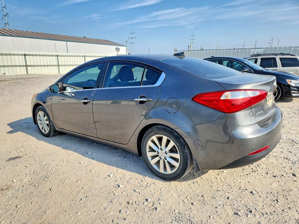 2014 Kia VIN KNAFX4A84E5105522 COPART salvage auction — MINOR DENT/SCRATCHES, Oh - Certificate Of Title, sold $425 on 2026-07-21 (photo 2)