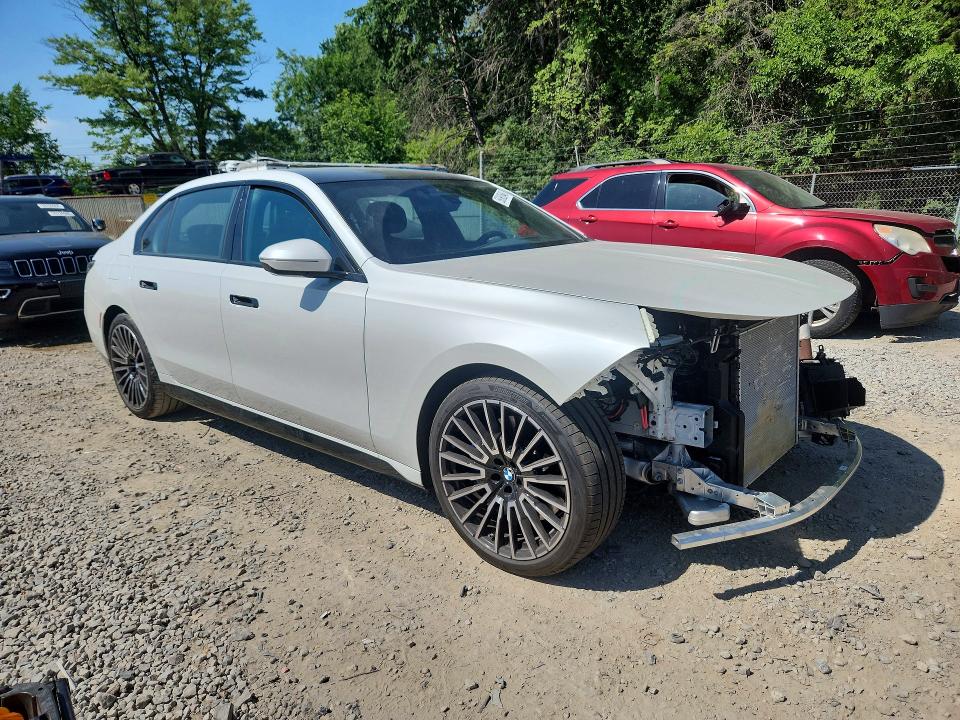 2025 BMW VIN WBA23EH05SCV49726 COPART salvage auction — FRONT END, Oh - Cert Of Title-Salvage, sold $38,250 on 2026-07-22 (photo 4)