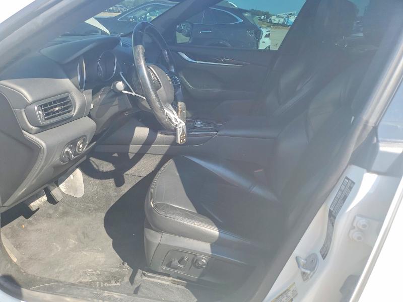 2017 Maserati Levante VIN ZN661XUA9HX257839 COPART salvage auction — NORMAL WEAR, MO - CERT OF TITLE-REPOSSESSED (P), sold $2,050 on 2026-07-24 (photo 7)