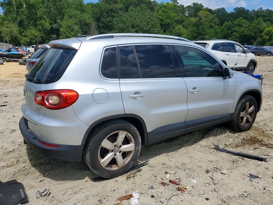 2010 Volkswagen Tiguan VIN WVGBV7AX7AW532662 COPART salvage auction — FRONT END, De - Salvage Certificate, sold $375 on 2026-08-04 (photo 3)