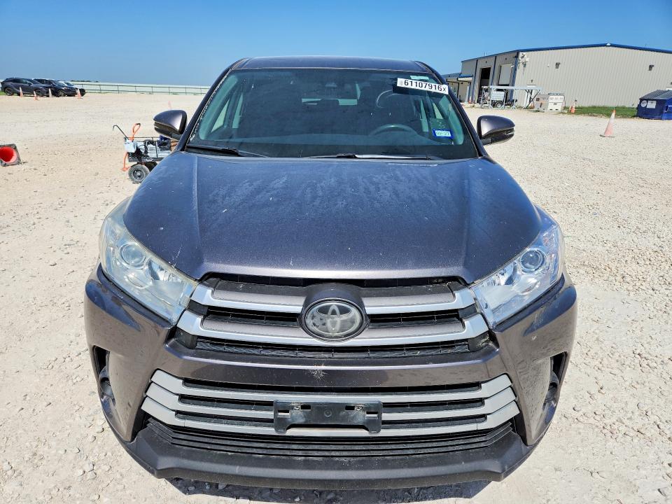 2019 Toyota Highlander VIN 5TDZZRFH0KS296281 COPART salvage auction — MINOR DENT/SCRATCHES, Tx - Certificate Of Title (P), sold $2,500 on 2026-08-13 (photo 5)