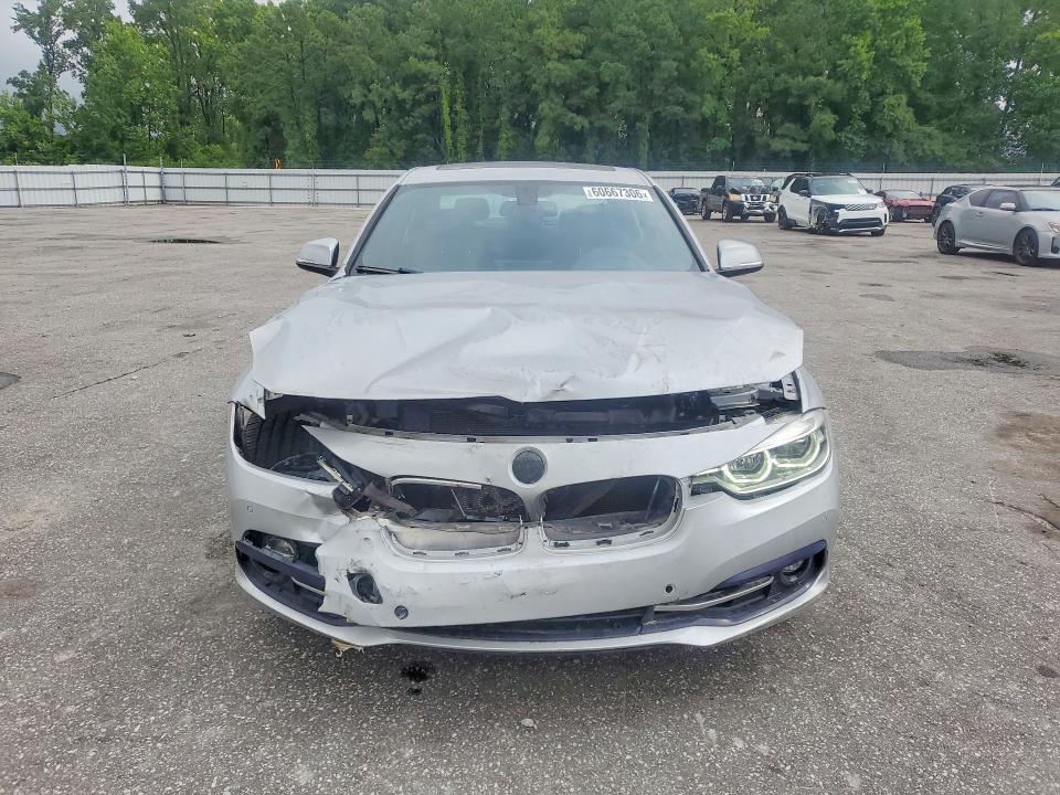 2017 BMW 3er VIN WBA8B9G38HNU54624 COPART salvage auction — FRONT END, Nc - Dealer Only Salvage Title, sold $2,500 on 2026-07-28 (photo 5)