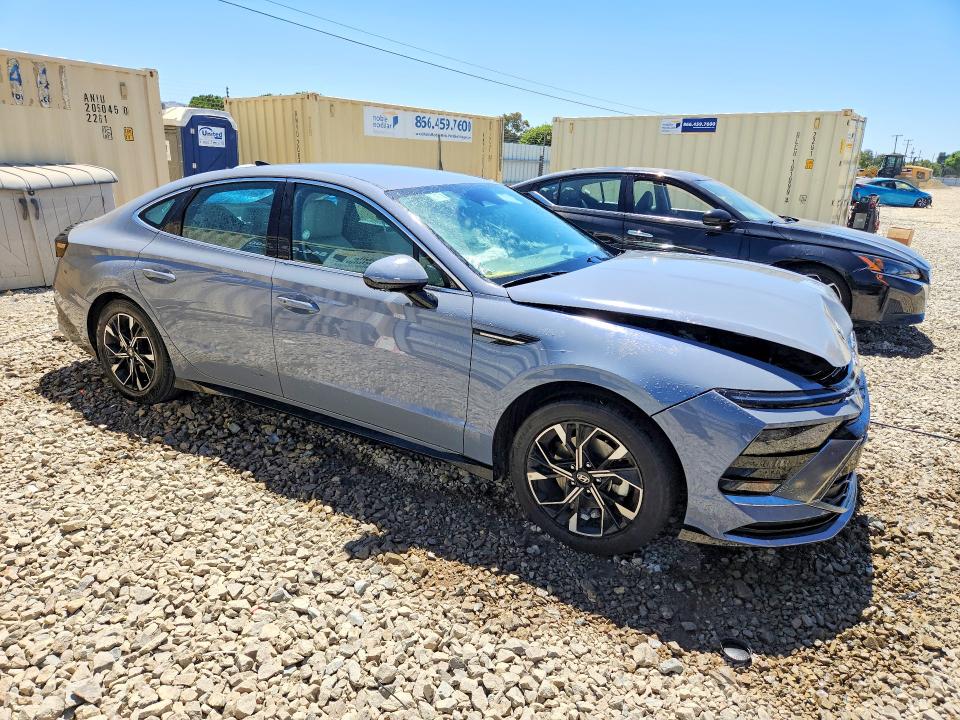 2025 Hyundai Sonata VIN KMHL64JA1SA453255 COPART salvage auction — FRONT END, AZ - CERT OF TITLE- NON REPAIR, sold $525 on 2026-07-22 (photo 4)