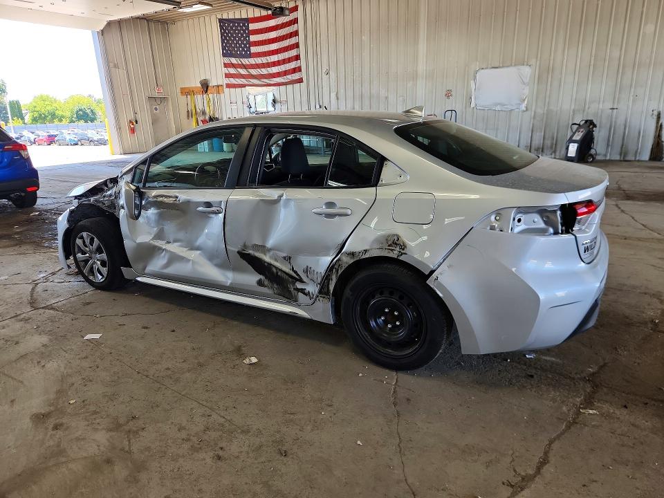 2025 Toyota Corolla VIN 5YFB4MDE6SP297570 COPART salvage auction — SIDE, Wi - Cert Of Title-Claim Paid, sold $4,250 on 2026-07-27 (photo 2)