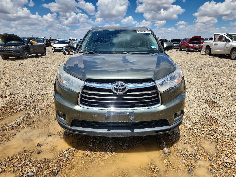 2014 Toyota Highlander VIN 5TDYKRFHXES015592 COPART salvage auction — MINOR DENT/SCRATCHES, Tx - Certificate Of Title (P), sold $9,100 on 2026-07-28 (photo 5)