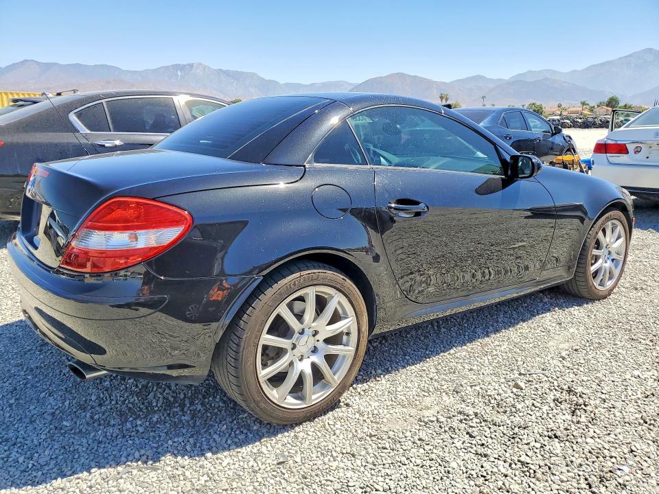2005 Mercedes-benz Slk-klasse VIN WDBWK56F05F049554 COPART salvage auction — SIDE, CA - SALVAGE CERTIFICATE, sold $1,000 on 2026-08-19 (photo 3)