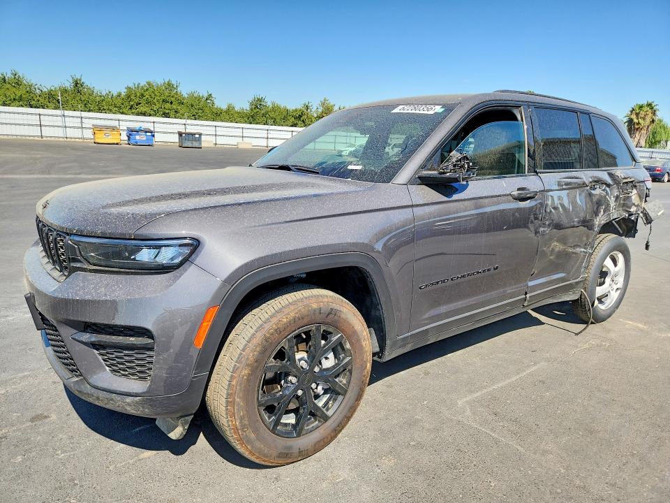 2025 Jeep Grand cherokee VIN 1C4RJHAG2SC319755 — COPART salvage auction photo