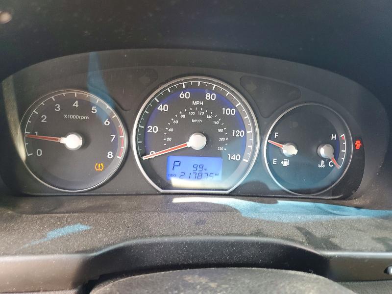 2012 Hyundai Santa fe VIN 5XYZG3AB8CG164759 COPART salvage auction — REAR END, Fl - Cert Of Title Slvg Rebuildable, sold $40 on 2026-07-30 (photo 9)