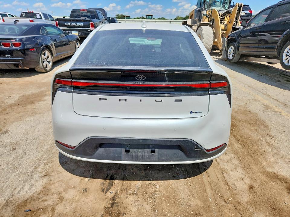2025 Toyota Prius VIN JTDACAAU7S3055372 COPART salvage auction — WATER/FLOOD, Fl - Cert Of Title-Slvg Rebld Flood, sold $5,300 on 2026-07-22 (photo 6)