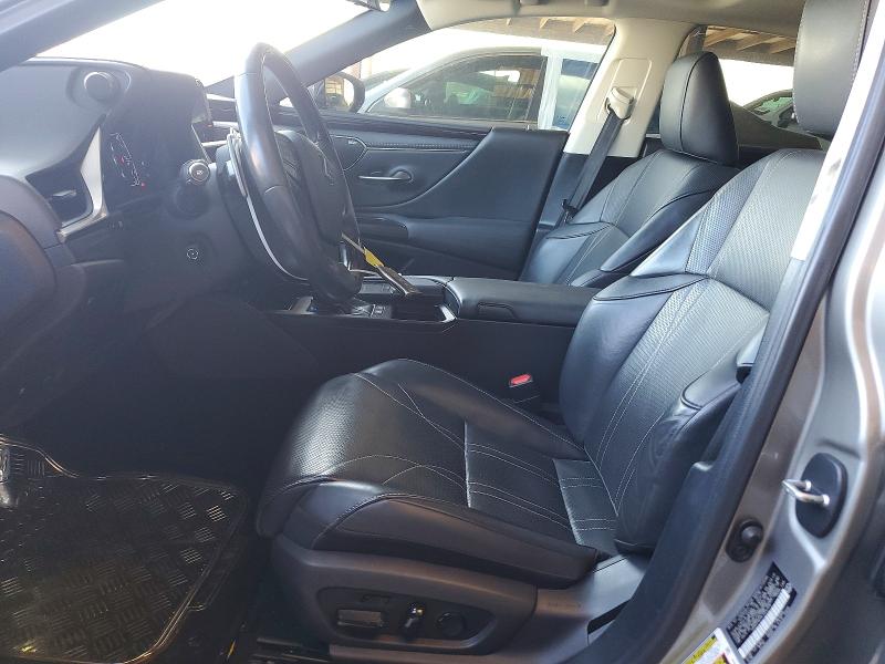 2020 Lexus ES VIN 58AE21B17LU012174 COPART salvage auction — REAR END, CA - SALVAGE CERTIFICATE, sold $13,900 on 2026-08-24 (photo 7)