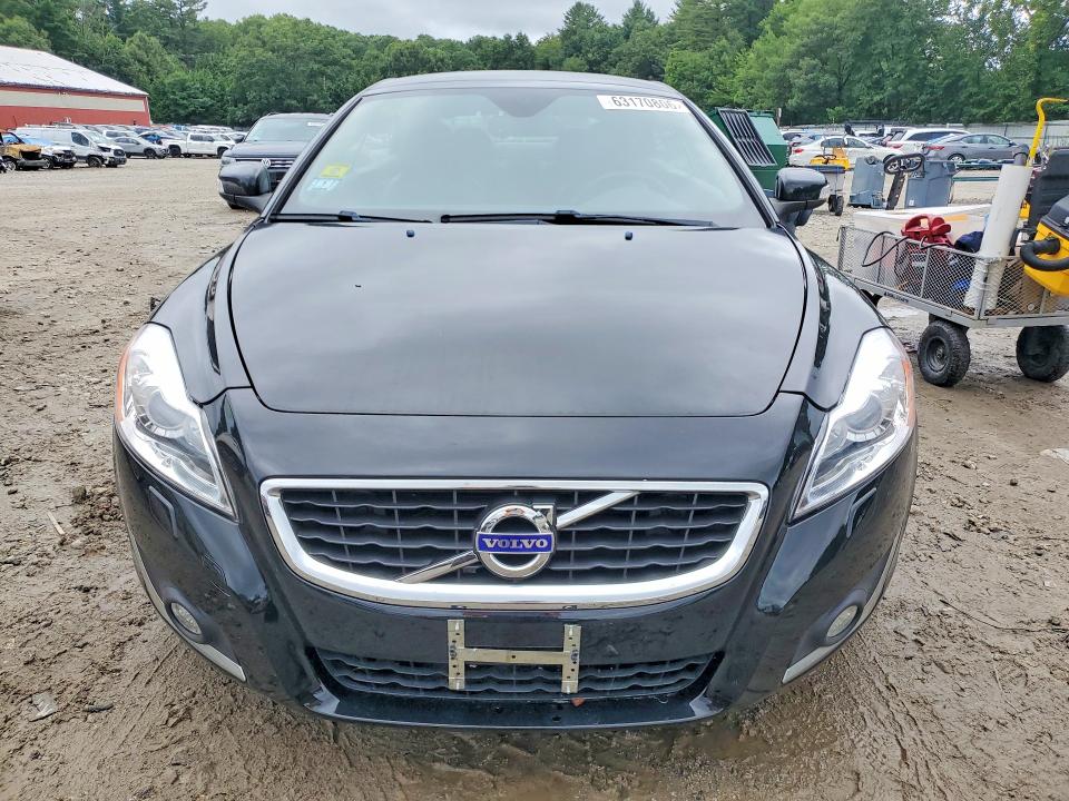 2013 Volvo C70 VIN YV1672MC4DJ140438 COPART salvage auction — MINOR DENT/SCRATCHES, Ma - Certificate Of Title, sold $2,500 on 2026-08-03 (photo 5)