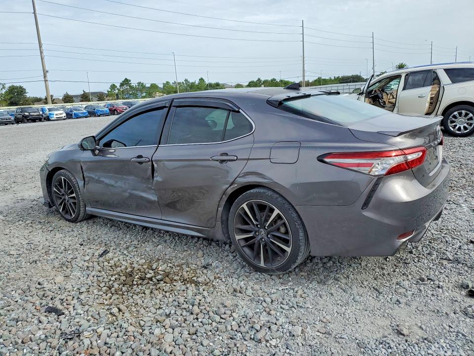 2018 Toyota Camry VIN 4T1B61HK6JU080803 COPART salvage auction — SIDE, Fl - Cert Of Title Slvg Rebuildable, sold $9,700 on 2026-07-31 (photo 2)
