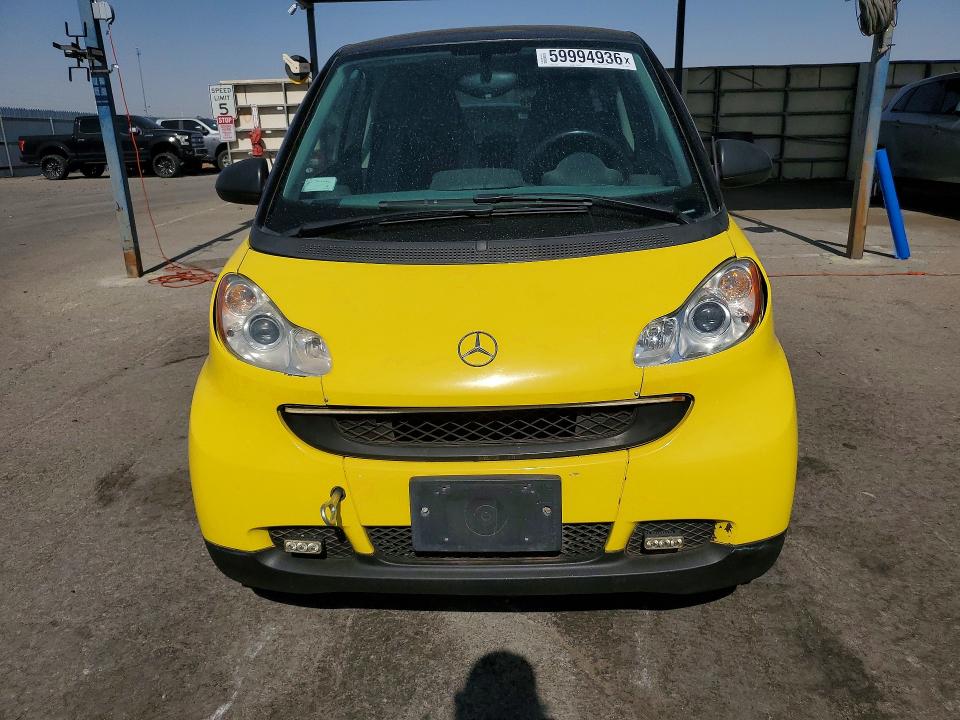 2010 Smart Fortwo VIN WMEEJ3BA0AK385352 COPART salvage auction — MINOR DENT/SCRATCHES, Nm - Certificate Of Title, sold $275 on 2026-07-14 (photo 5)