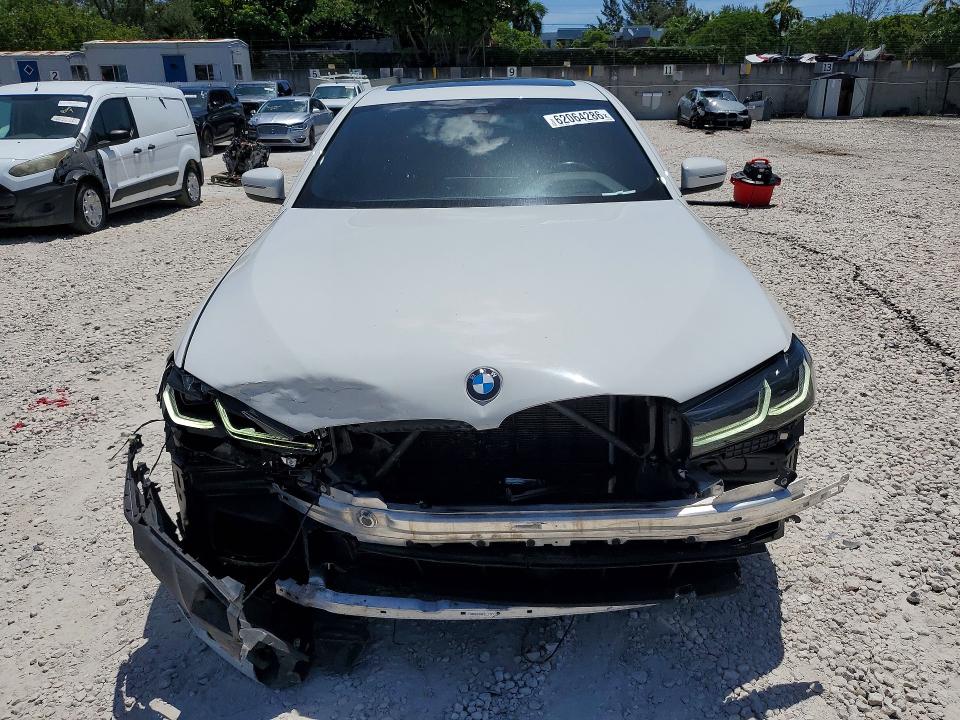 2022 BMW 5er VIN WBA53BJ04NWX54446 COPART salvage auction — FRONT END, Fl - Cert Of Title Slvg Rebuildable, sold $23,600 on 2026-08-18 (photo 5)
