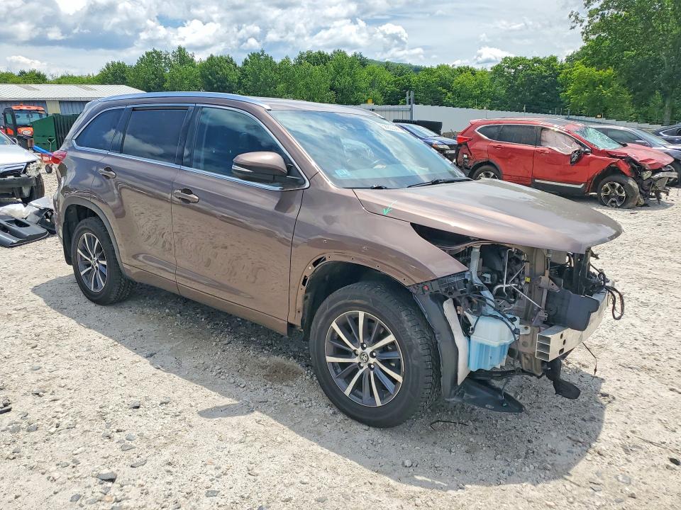 2018 Toyota Highlander VIN 5TDJZRFH7JS843381 COPART salvage auction — FRONT END, Ma - Cert Of Title-Reconstrctd Coll, sold $2,050 on 2026-07-22 (photo 4)