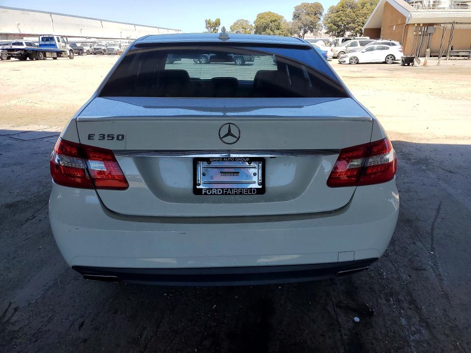 2012 Mercedes-benz E-klasse VIN WDDHF5KB9CA568670 COPART salvage auction — MINOR DENT/SCRATCHES, Ca - Dis/Dlr/Exp App For Dup Clean, sold $875 on 2026-07-30 (photo 6)