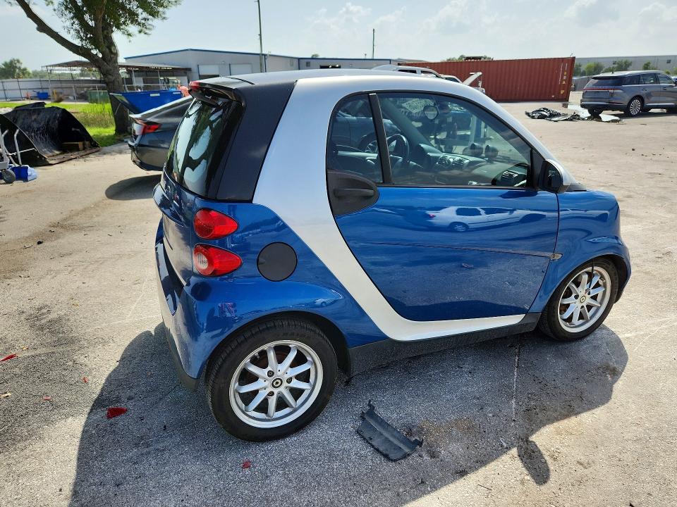 2009 Smart Fortwo VIN WMEEJ31X59K254712 COPART salvage auction — FRONT END, FL - CERT OF TITLE SLVG REBUILDABLE, sold $15 on 2026-07-21 (photo 3)