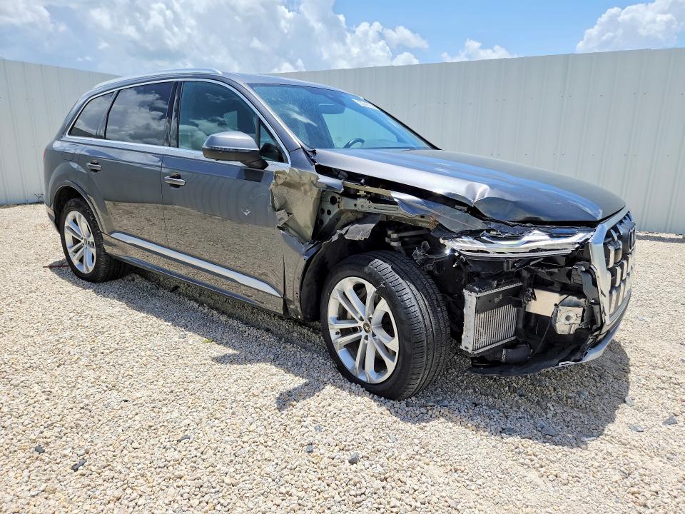 2025 Audi Q7 VIN WA1LVBF76SD016904 COPART salvage auction — SIDE, Fl - Certificate Of Title (P), sold $400 on 2026-07-22 (photo 4)
