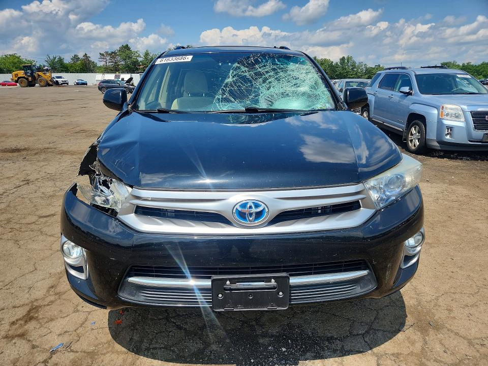 2012 Toyota Highlander VIN JTEBC3EH1C2009911 COPART salvage auction — FRONT END, CT - CERTIFICATE OF TITLE, sold $450 on 2026-07-28 (photo 5)