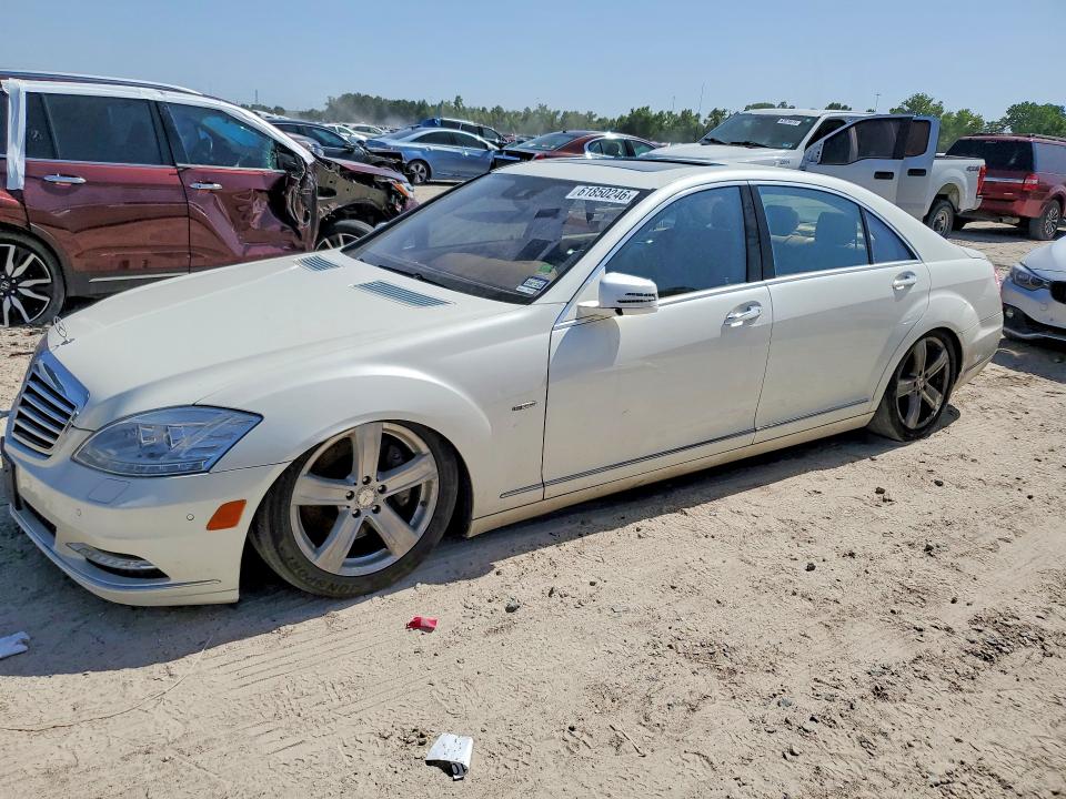 2012 Mercedes-benz S class VIN WDDNG7DB7CA468737 COPART salvage auction — MINOR DENT/SCRATCHES, TX - CERTIFICATE OF TITLE, sold $1,550 on 2026-07-31 (photo 1)
