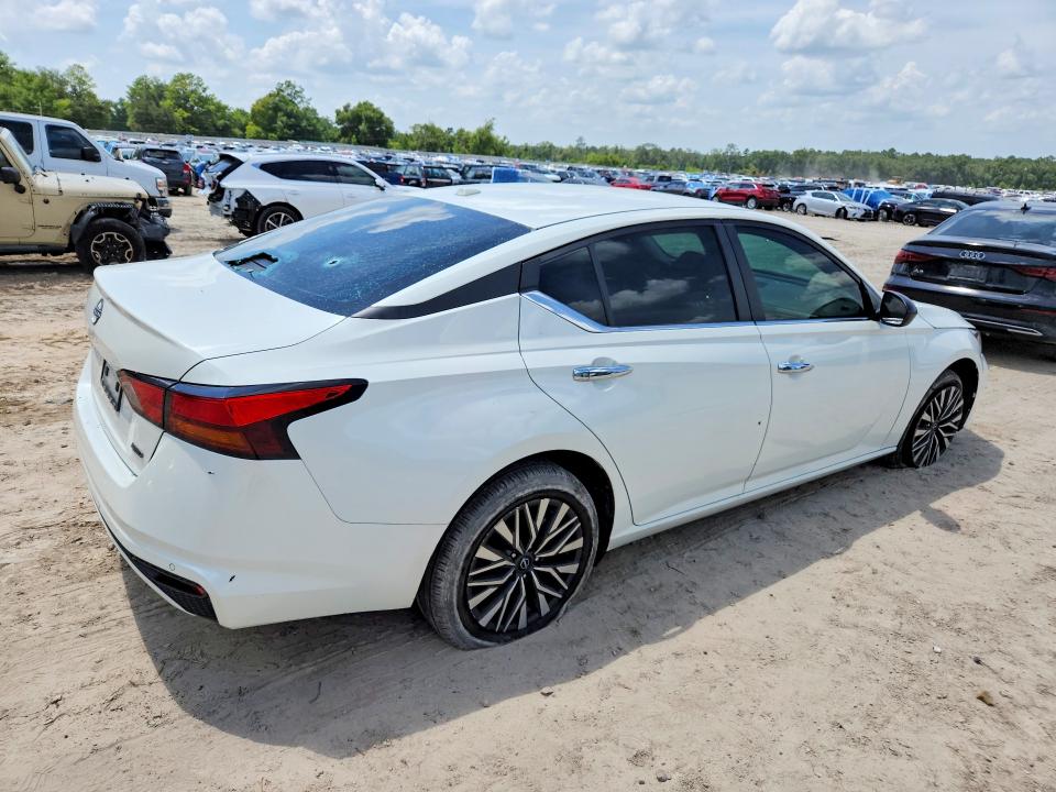 2025 Nissan Altima VIN 1N4BL4DW7SN313998 COPART salvage auction — MINOR DENT/SCRATCHES, Fl - Cert Of Title Slvg Rebuildable, sold $8,700 on 2026-07-31 (photo 3)