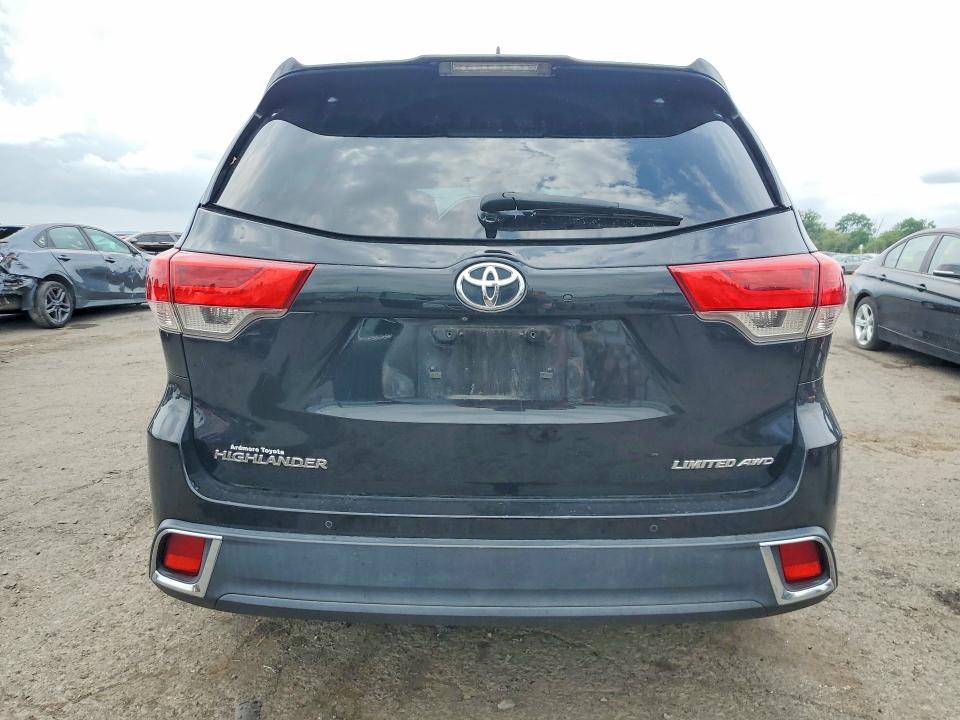 2018 Toyota Highlander VIN 5TDDZRFH7JS819627 COPART salvage auction — FRONT END, PA - CERTIFICATE OF SALVAGE, sold $9,300 on 2026-07-28 (photo 6)