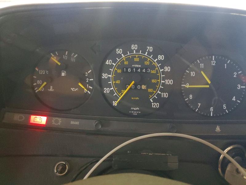 1984 Mercedes-benz VIN WDB1231231A136864 COPART salvage auction — MINOR DENT/SCRATCHES, Nc - Certificate Of Title (P), sold $925 on 2026-07-29 (photo 9)