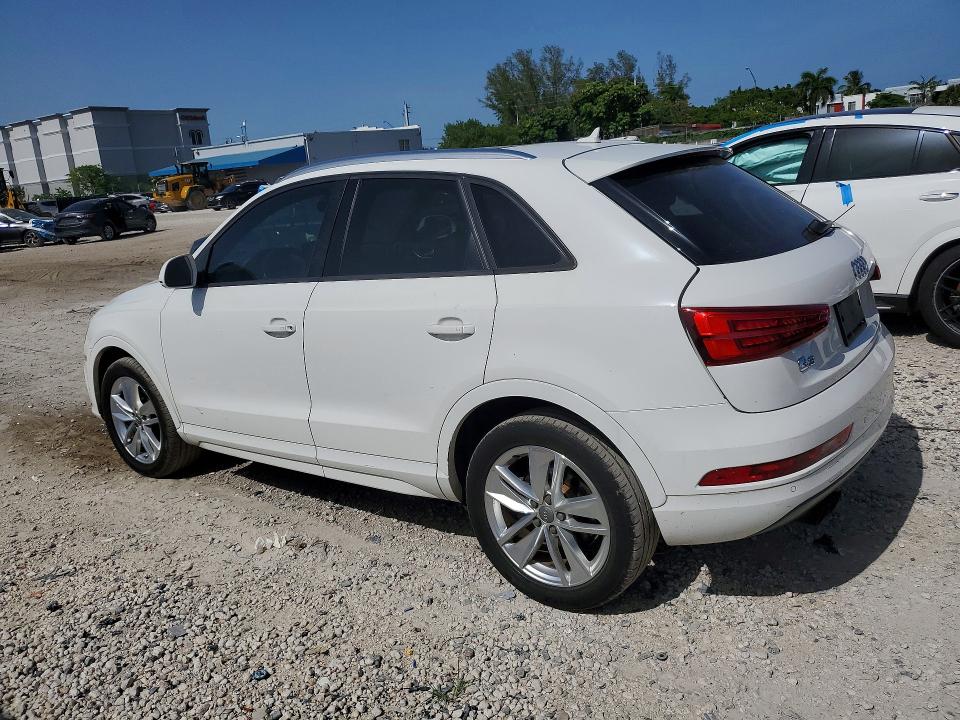 2018 Audi Q3 VIN WA1BCCFS9JR014593 COPART salvage auction — MINOR DENT/SCRATCHES, Fl - Certificate Of Title, sold $1,450 on 2026-07-24 (photo 2)