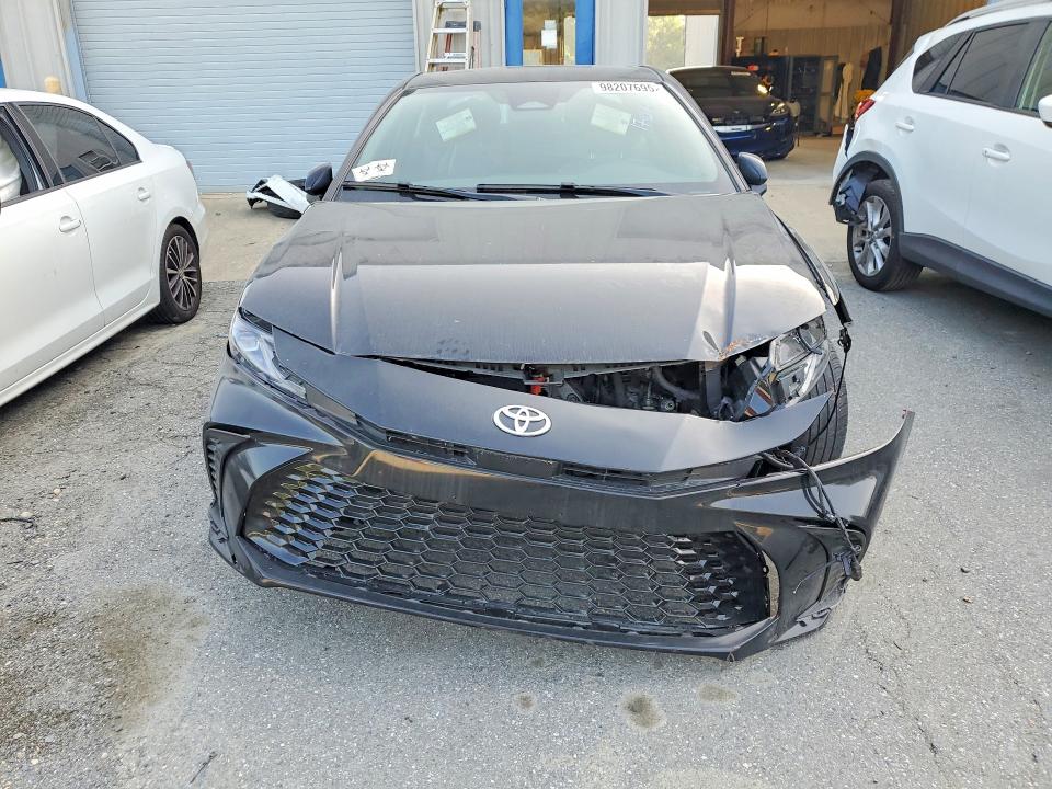 2025 Toyota Camry VIN 4T1DAACK0SU555829 COPART salvage auction — SIDE, Ca - Dis/Dlr/Exp Only Clean Title, sold $12,300 on 2026-07-09 (photo 5)