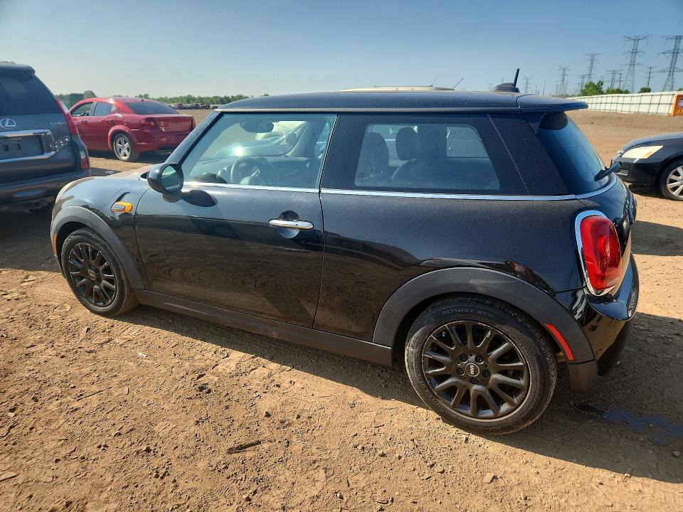 2016 Mini Cooper VIN WMWXP5C5XGT740045 COPART salvage auction — WATER/FLOOD, Il - Cert Of Title-Flood, sold $300 on 2026-08-18 (photo 2)