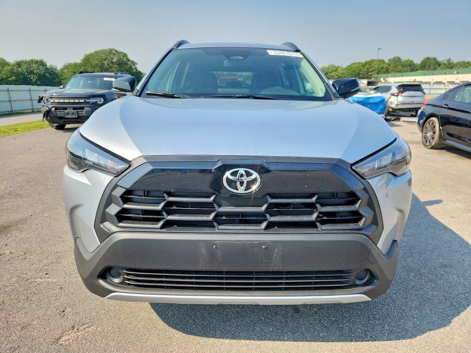 2026 Toyota Corolla cross VIN 7MUCAAAG8TV201129 COPART salvage auction — SIDE, MA - CERTIFICATE OF TITLE, sold $7,300 on 2026-07-29 (photo 5)