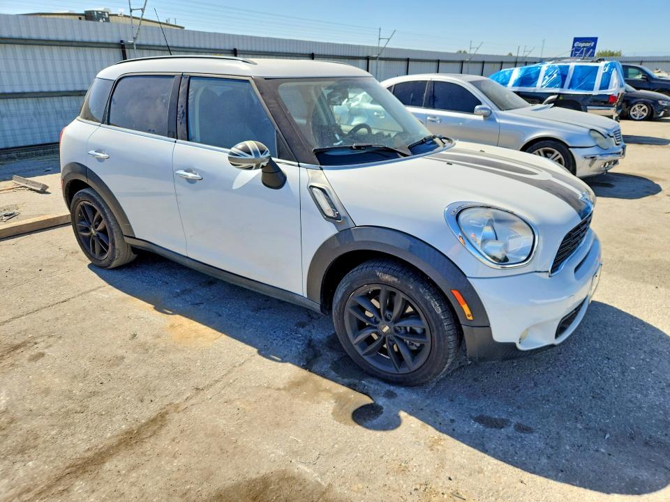 2013 Mini Cooper VIN WMWZC3C52DWP21430 COPART salvage auction — MECHANICAL, Ca - Dis/Dlr/Exp Only Clean Title, sold $875 on 2026-08-11 (photo 4)