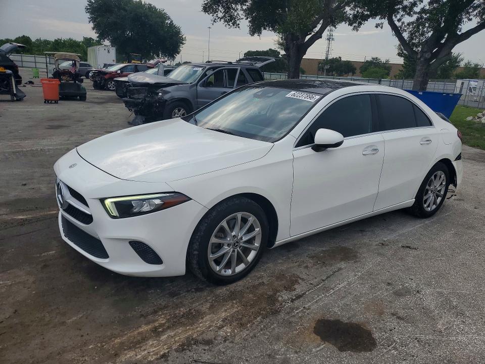 2019 Mercedes-benz A-klasse VIN WDD3G4FB4KW001215 COPART salvage auction — REAR END, Fl - Cert Of Title Slvg Rebuildable, sold $5,700 on 2026-08-04 (photo 1)