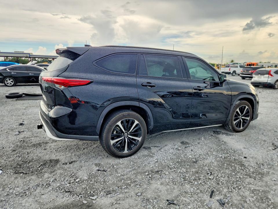 2021 Toyota Highlander VIN 5TDLZRAH6MS085716 COPART salvage auction — FRONT END, Fl - Cert Of Title Slvg Rebuildable, sold $13,600 on 2026-07-17 (photo 3)