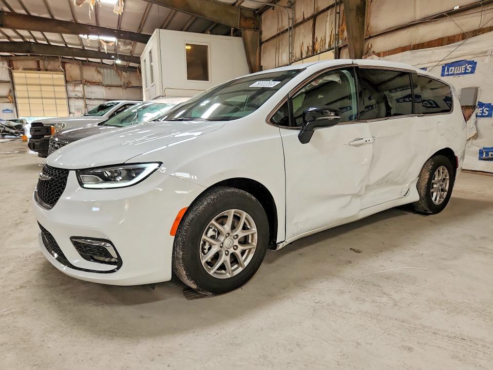 2026 Chrysler Pacifica VIN 2C4RC1BG4TR262595 COPART salvage auction — SIDE, NC - CERTIFICATE OF TITLE, sold $13,200 on 2026-07-27 (photo 1)