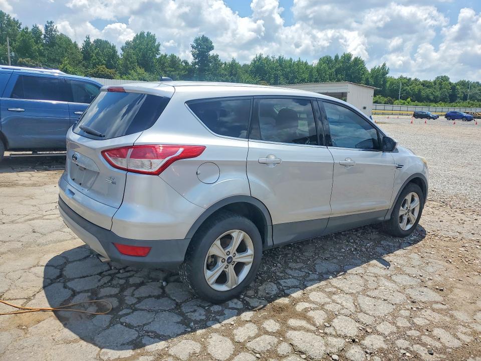 2016 Ford Escape VIN 1FMCU9GX3GUC81525 COPART salvage auction — NORMAL WEAR, Mt - Certificate Of Title, sold $1,250 on 2026-07-22 (photo 3)