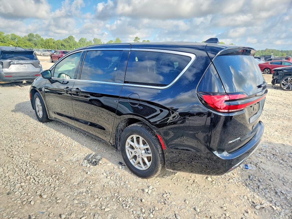 2026 Chrysler Pacifica VIN 2C4RC1BG6TR196583 COPART salvage auction — WATER/FLOOD, Fl - Cert Of Title-Slvg Rebld Flood, sold $11,800 on 2026-07-31 (photo 2)