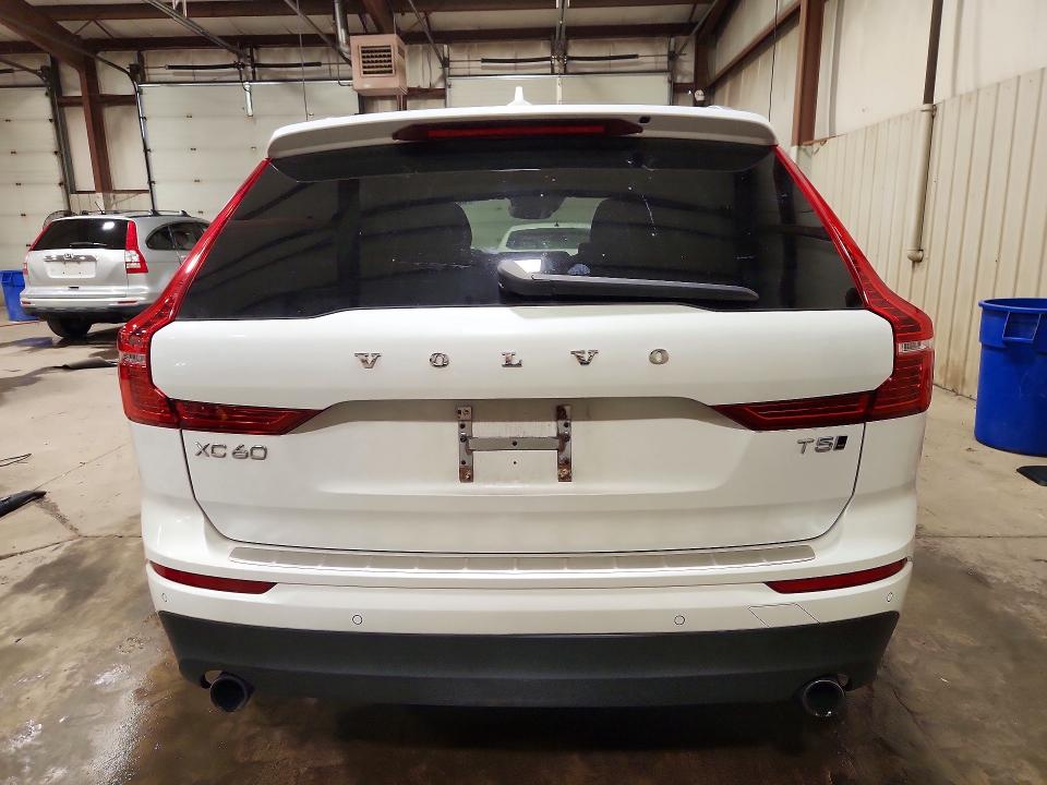 2021 Volvo Xc60 VIN YV4102RK3M1689730 COPART salvage auction — WATER/FLOOD, Pa - Certificate Of Salvage, sold $175 on 2026-08-18 (photo 6)