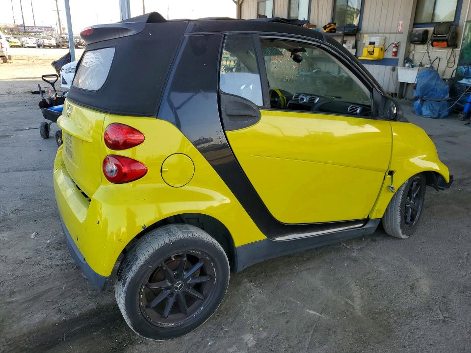2008 Smart Fortwo VIN WMEEK31X98K169545 COPART salvage auction — FRONT END, CA - SALVAGE CERTIFICATE, sold $175 on 2026-08-13 (photo 3)