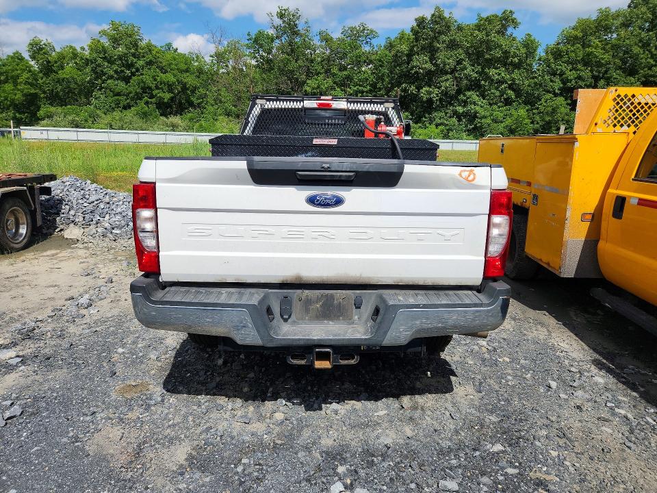 2022 Ford F-350 super duty VIN 1FT8X3BT0NEC26878 COPART salvage auction — MINOR DENT/SCRATCHES, PA - CERT OF TITLE, sold $9,700 on 2026-07-28 (photo 6)