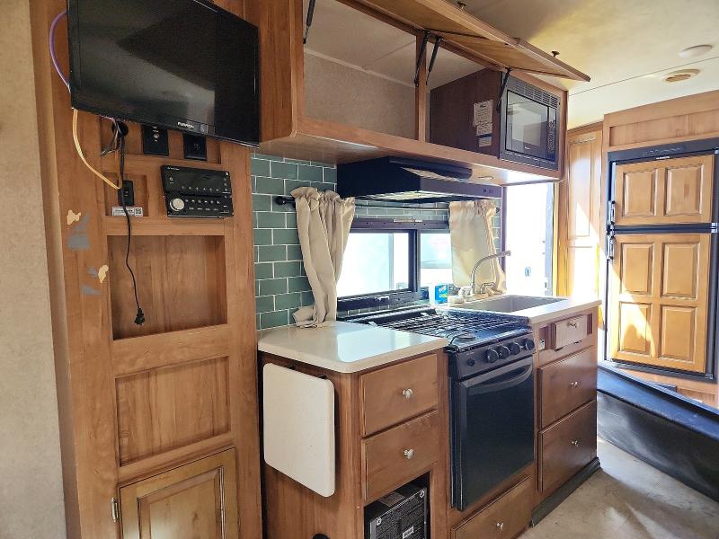 2018 Foresriver VIN 4X4TFL023JD418362 COPART salvage auction — WATER/FLOOD, FL - CERT OF TITLE-SLVG REBLD FLOOD, sold $1,750 on 2026-07-23 (photo 7)