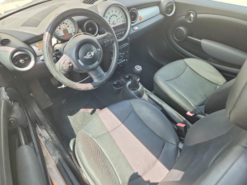 2011 Mini Cooper VIN WMWSU3C58BTX96727 COPART salvage auction — MECHANICAL, FL - CERTIFICATE OF TITLE, sold $250 on 2026-07-28 (photo 8)