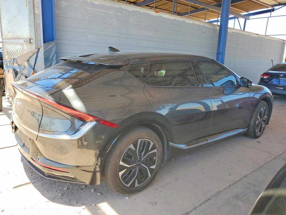 2023 Kia Ev6 VIN KNDC34LA1P5607103 COPART salvage auction — REAR END, Az - Cert Of Title - Salvage, sold $8,300 on 2026-08-18 (photo 3)