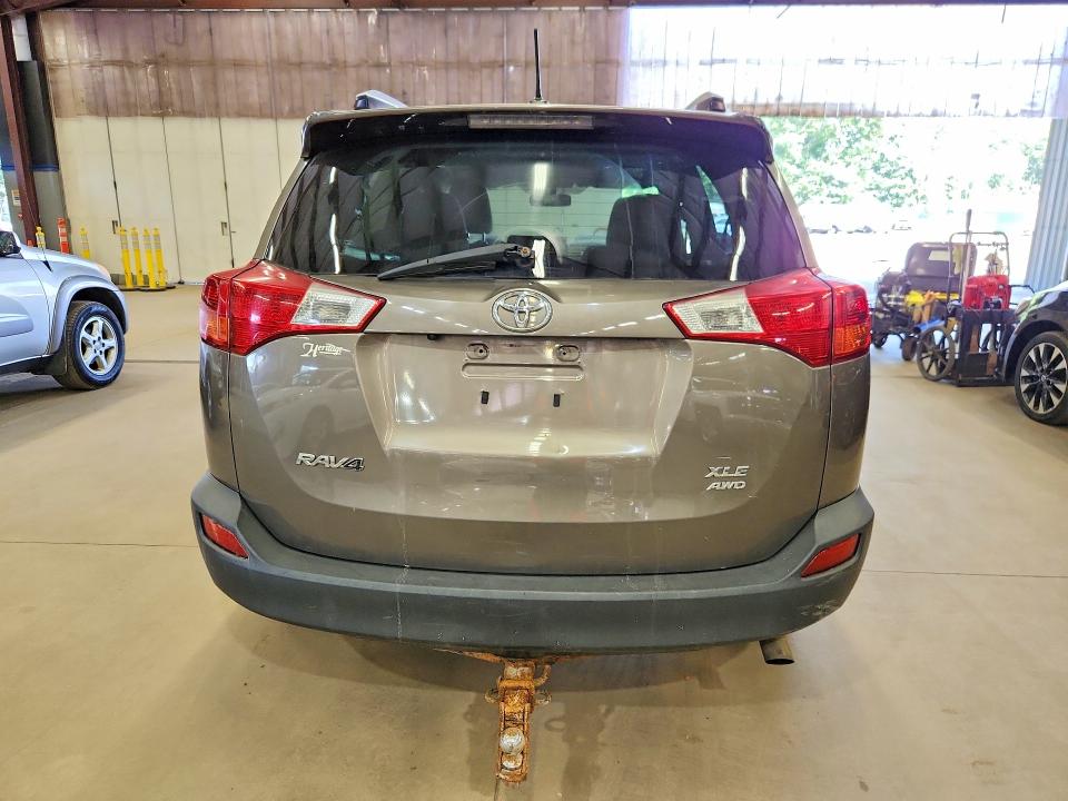 2015 Toyota Rav4 VIN JTMRFREV6FD163459 COPART salvage auction — MINOR DENT/SCRATCHES, VT - CERTIFICATE OF TITLE (P), sold $5,700 on 2026-07-17 (photo 6)