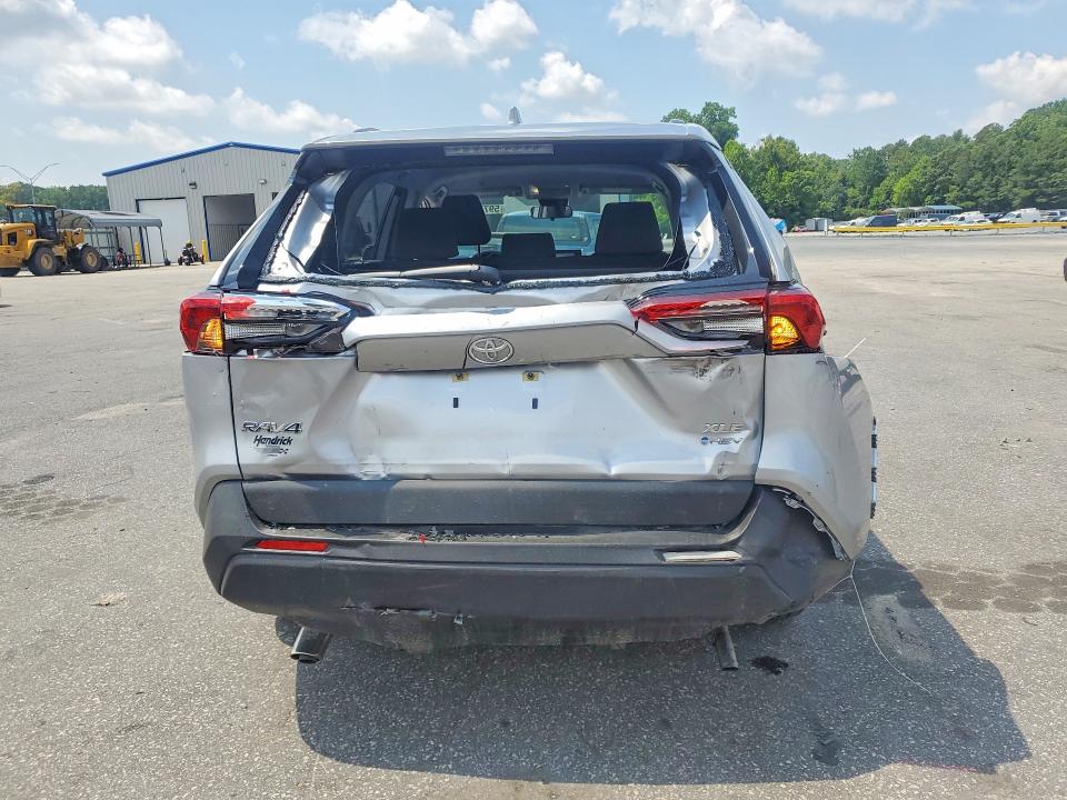 2025 Toyota Rav 4 VIN JTMRWRFV8SJ086135 COPART salvage auction — REAR END, Nc - Salvage Certificate Of Title, sold $5,200 on 2026-07-30 (photo 6)