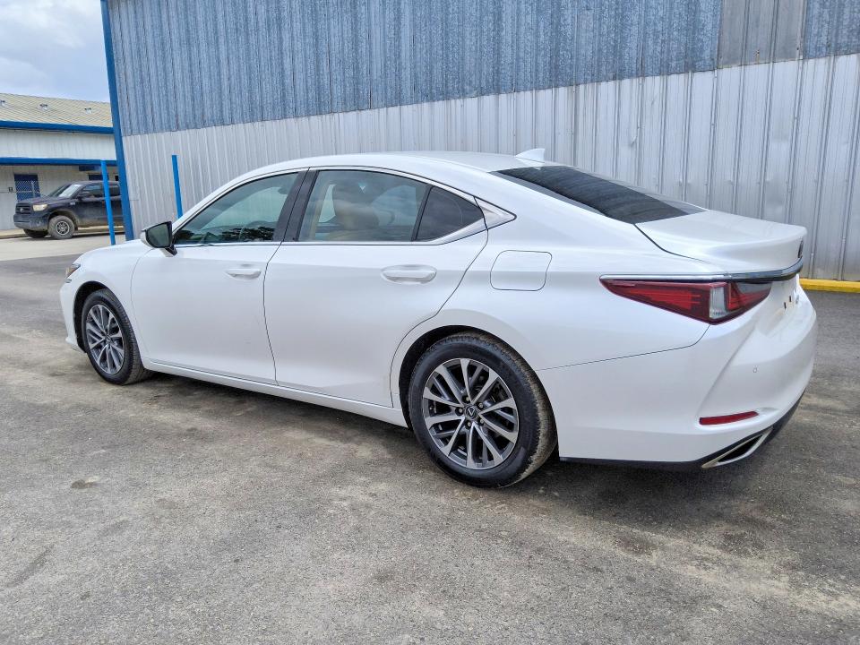 2022 Lexus Es 350 VIN 58ADZ1B19NU137218 COPART salvage auction — MINOR DENT/SCRATCHES, La - Certificate Of Title, sold $11,700 on 2026-07-28 (photo 2)