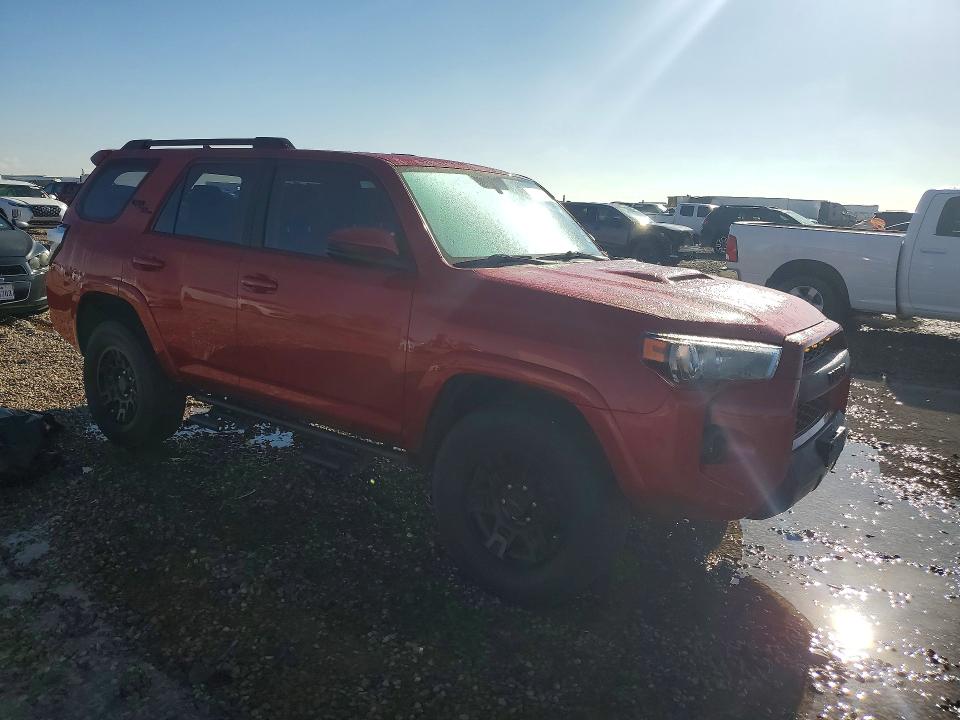 2019 Toyota 4runner VIN JTEBU5JR1K5638475 COPART salvage auction — REAR END, Tx - Salvage Vehicle Title, sold $11,200 on 2026-07-28 (photo 4)
