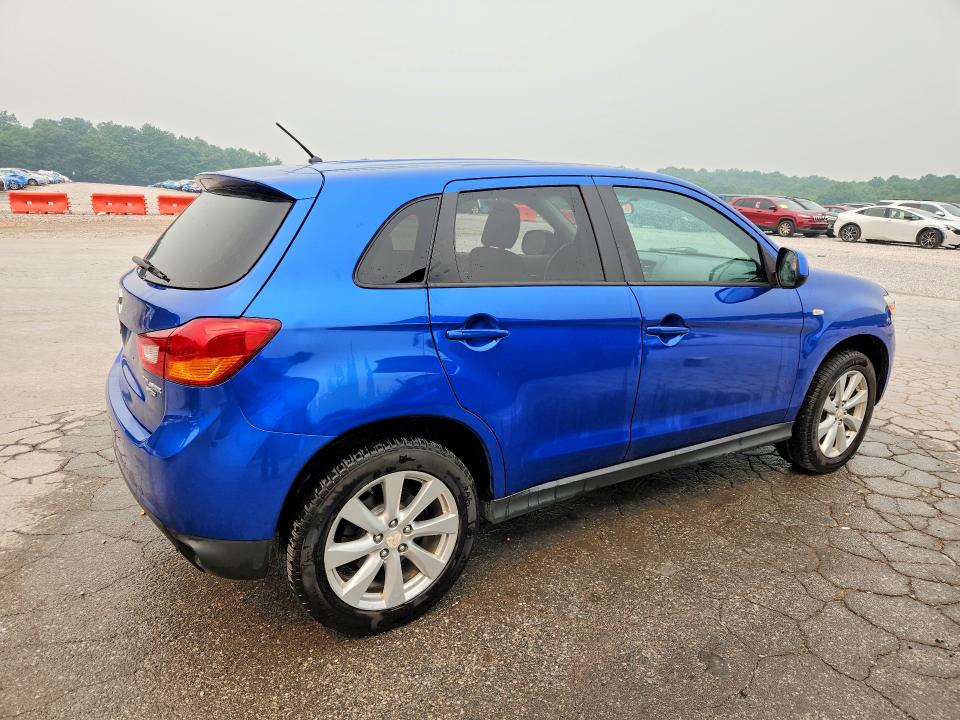 2015 Mitsubishi Outlander sport VIN 4A4AR3AU4FE032130 COPART salvage auction — MINOR DENT/SCRATCHES, Pa - Cert Of Title, sold $2,750 on 2026-07-30 (photo 3)