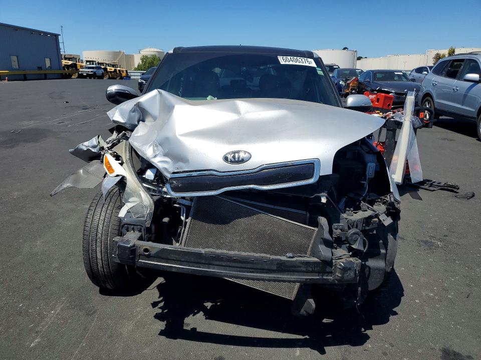 2014 Kia Soul VIN KNDJX3A58E7733780 COPART salvage auction — REAR END, CA - SALVAGE CERTIFICATE, sold $500 on 2026-07-27 (photo 5)